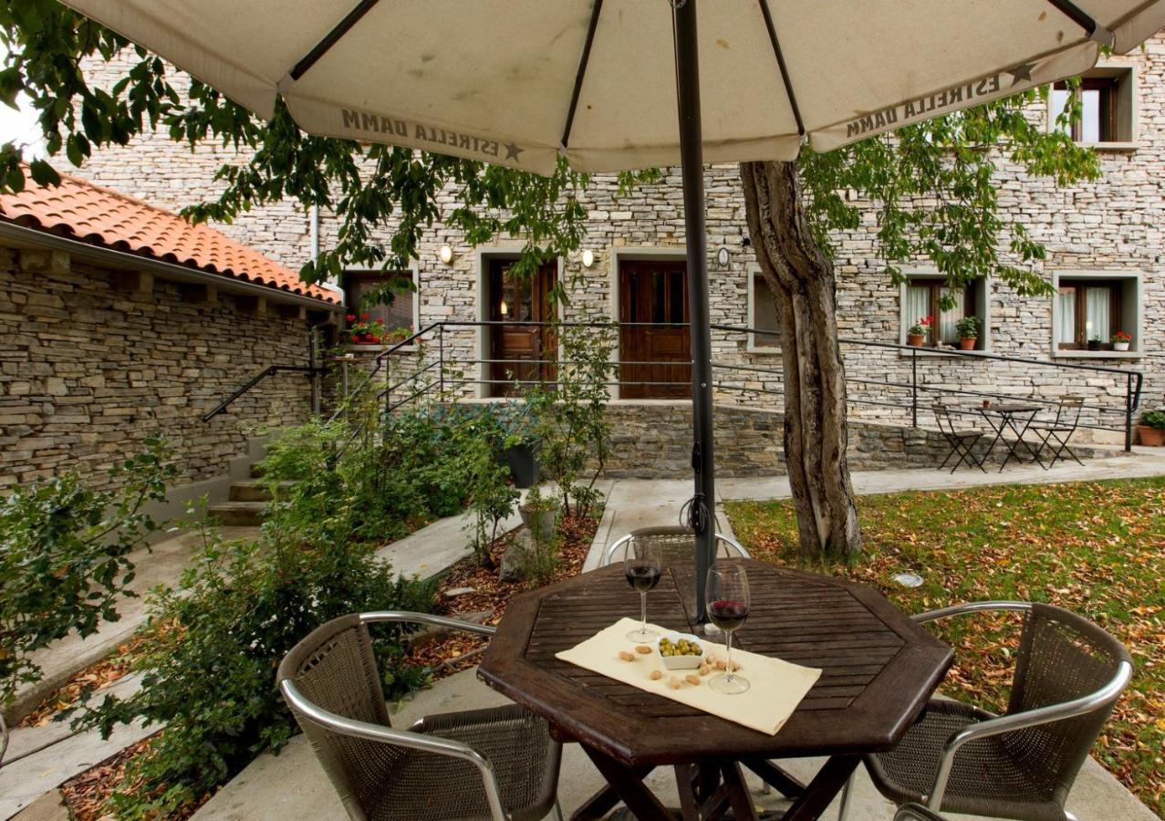 Hotel Rural Los Cerezos De Yanguas Exteriör bild