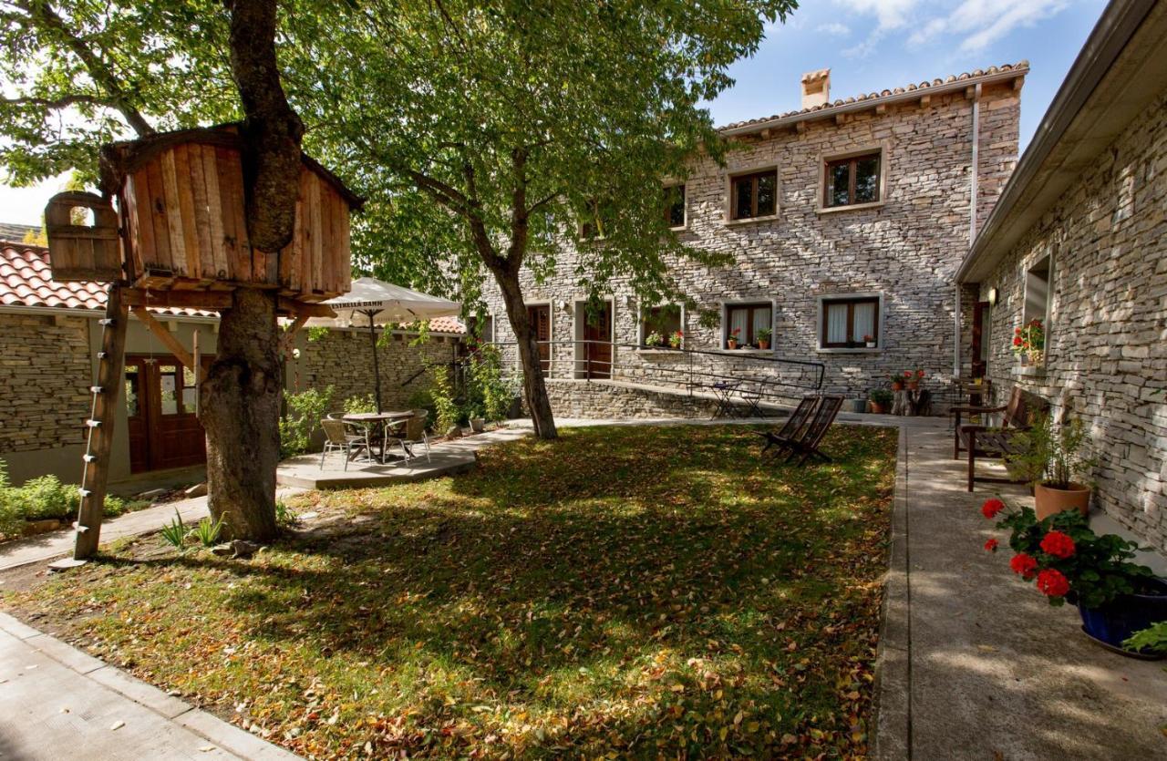 Hotel Rural Los Cerezos De Yanguas Exteriör bild