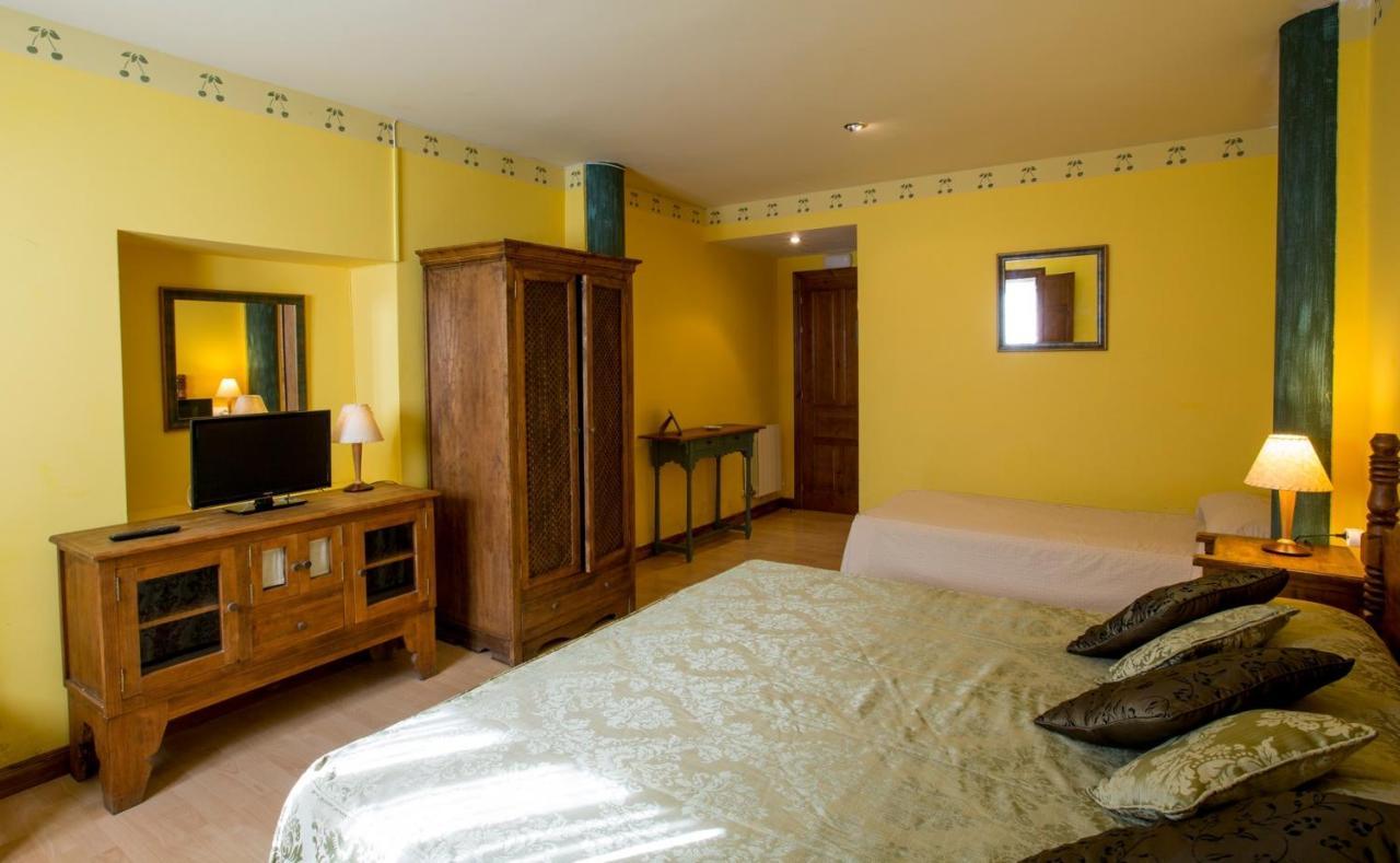 Hotel Rural Los Cerezos De Yanguas Exteriör bild