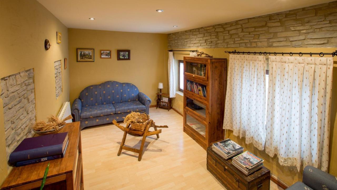 Hotel Rural Los Cerezos De Yanguas Exteriör bild